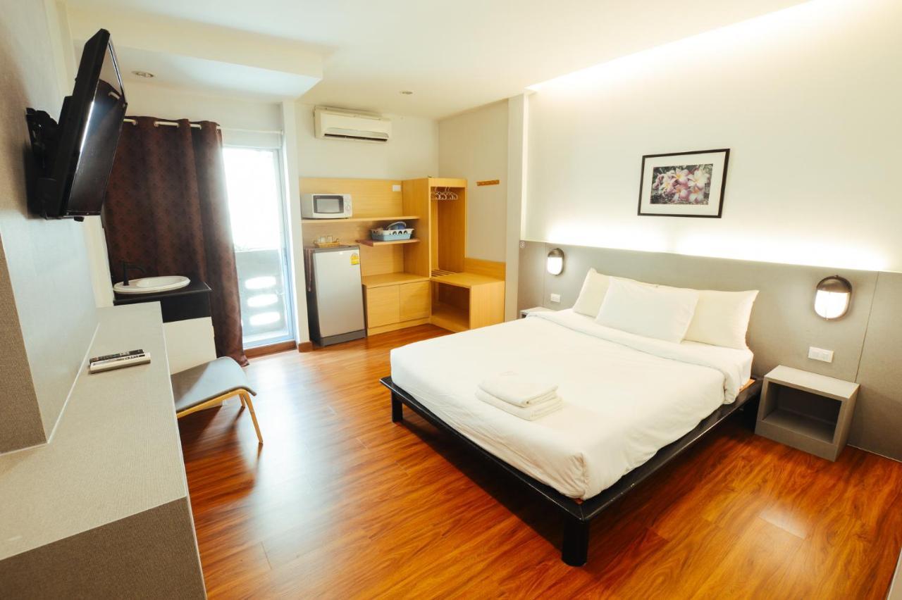 Thaiphiphat House Bangkok Eksteriør billede